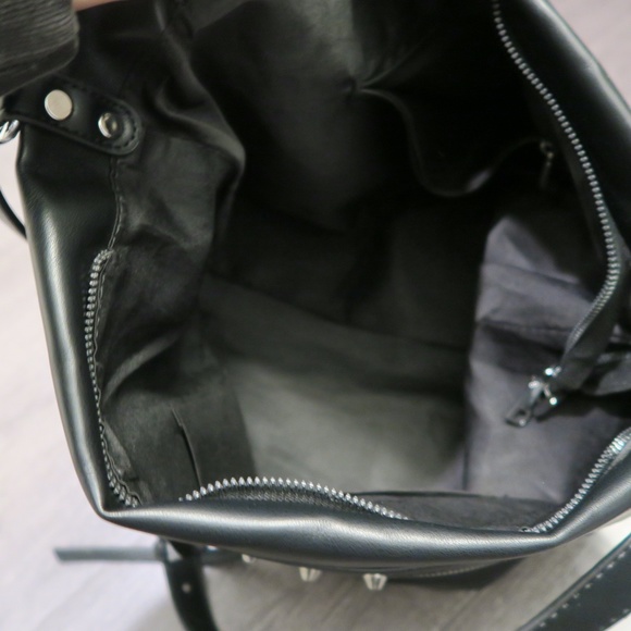 Black Leather Tote - Picture 6 of 7